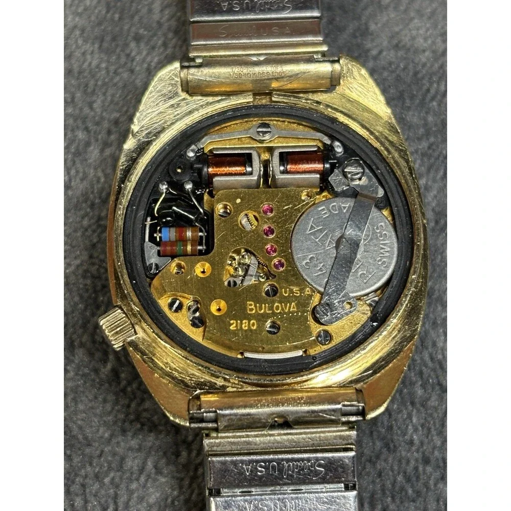 Vintage Accutron 2180 Bulova Wristwatch, Speidel Band Needs Work